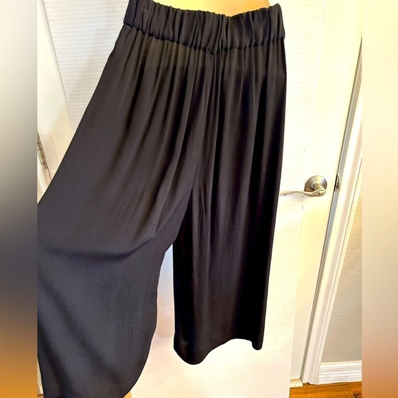 Madewell pull on wide leg crop pant with hand pockets in true black Sz-XS.  F4 - Picture 6 of 14